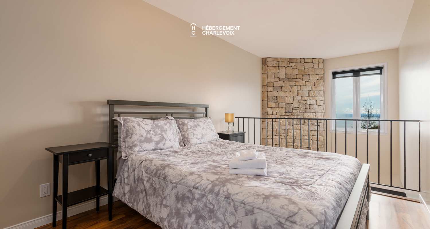 VER-1 ( haut) - Moments for relaxation in front of the stone fireplace